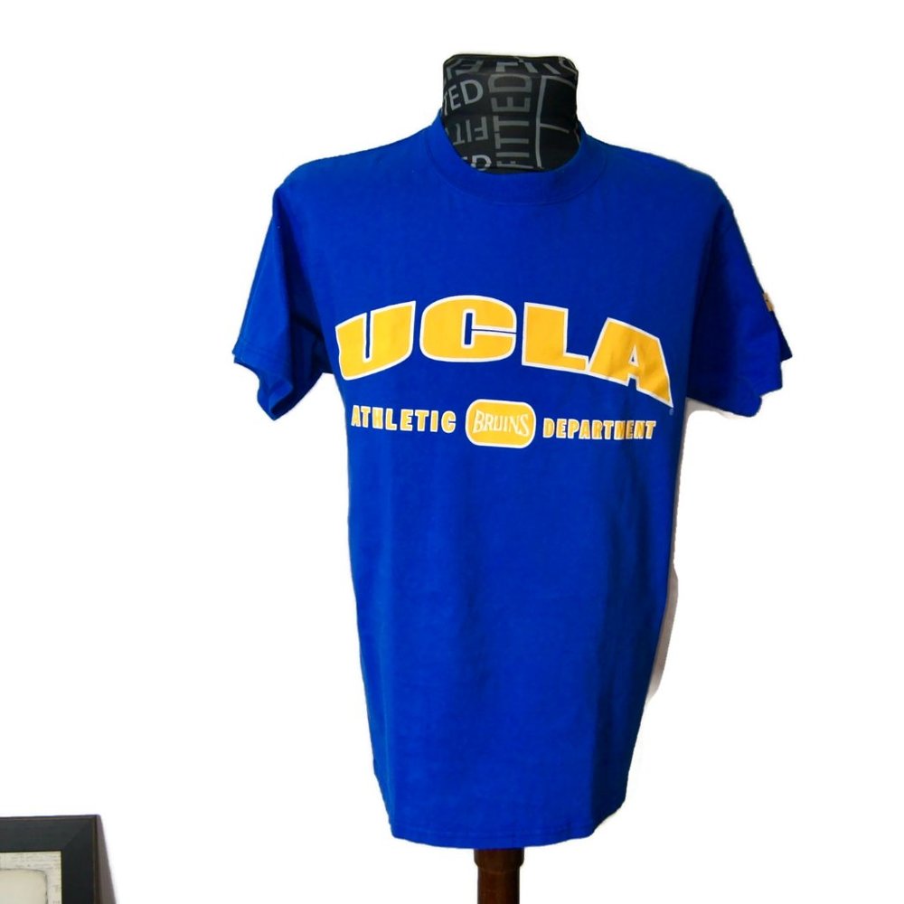 Men's UCLA Bruins Athletic Department Tshirt Size Medium Starter
